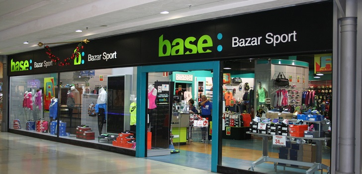Basis: flight of historical partners due to the transformation towards the franchise model