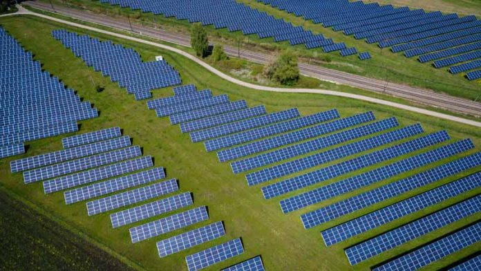 Univergy Solar abre su primera franquicia de autoconsumo solar en Cataluña